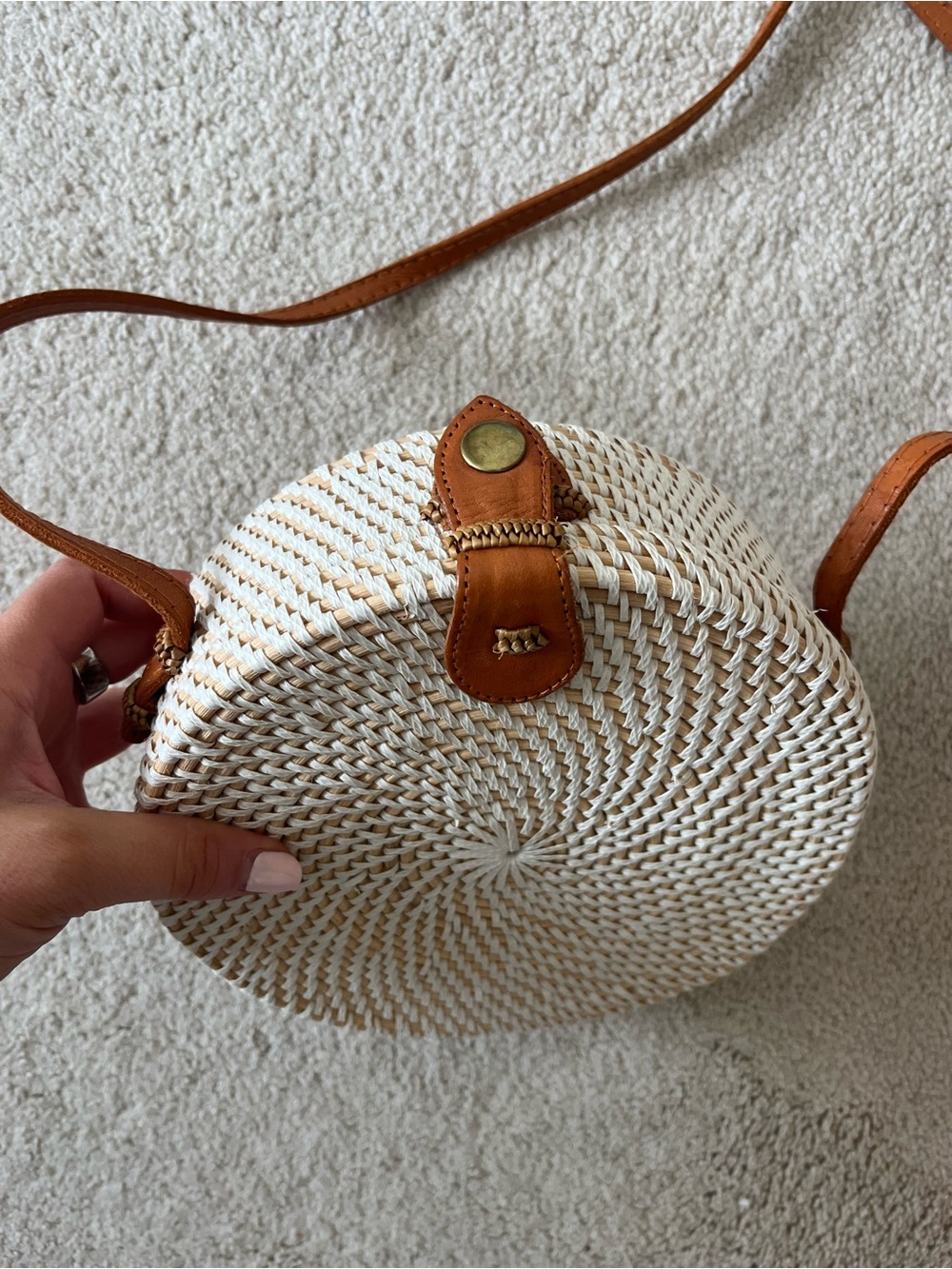 Straw Studios Cream Round Straw Crossbody with Tan Strap - Picture 3 of 5